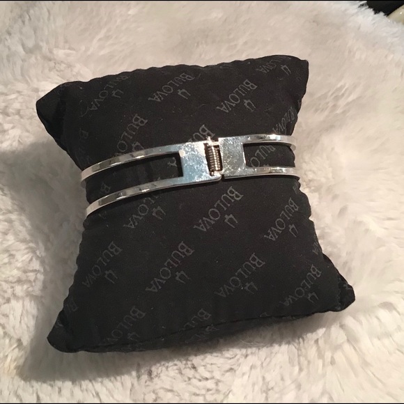 🏙New Orleans Fleur De Lis Silver Bracelet🌃 - Picture 3 of 8